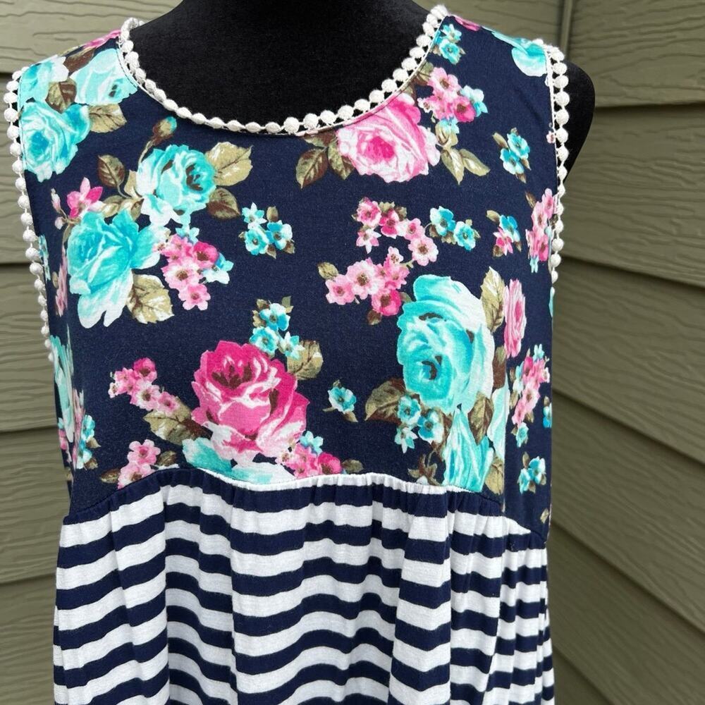 FILLY FLAIR Tank Top Style Floral & Stripe Navy Top, Women's size XL